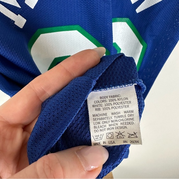 NBA Champion Dallas Mavericks Mashburn 32 Jersey - Picture 6 of 10